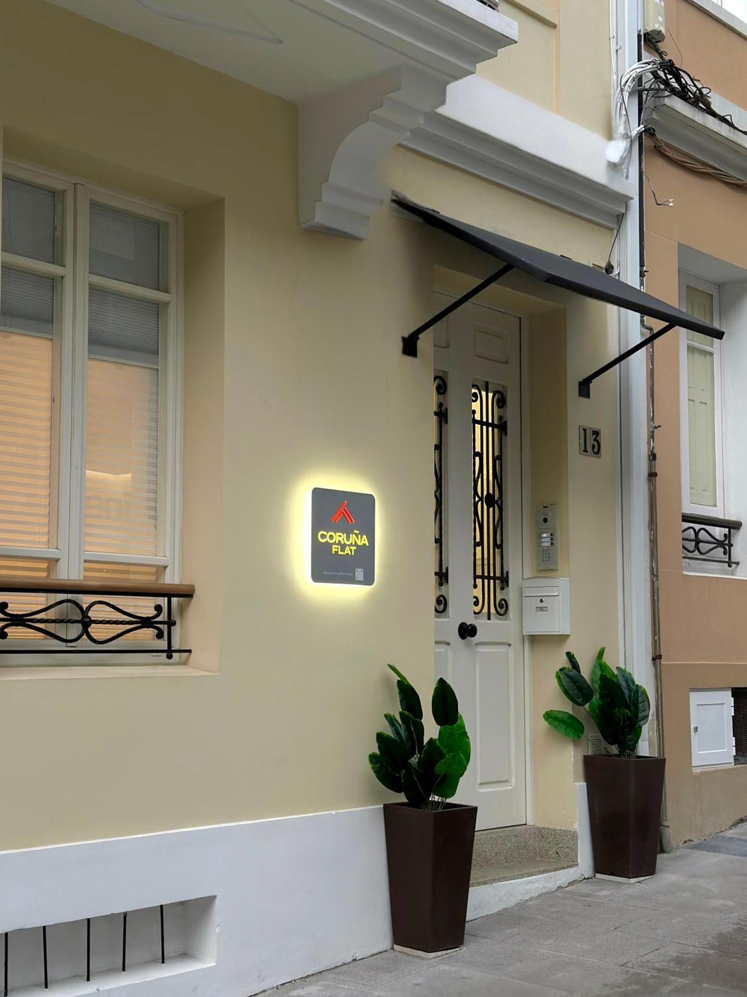Corunaflat Apartamentos Con Encanto En El Centro De ア・コルーニャ エクステリア 写真